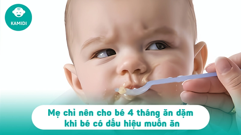 Trẻ 4 5 tháng tuổi ăn dặm được chưa? Những điều cha mẹ cần biết để chăm sóc đúng cách