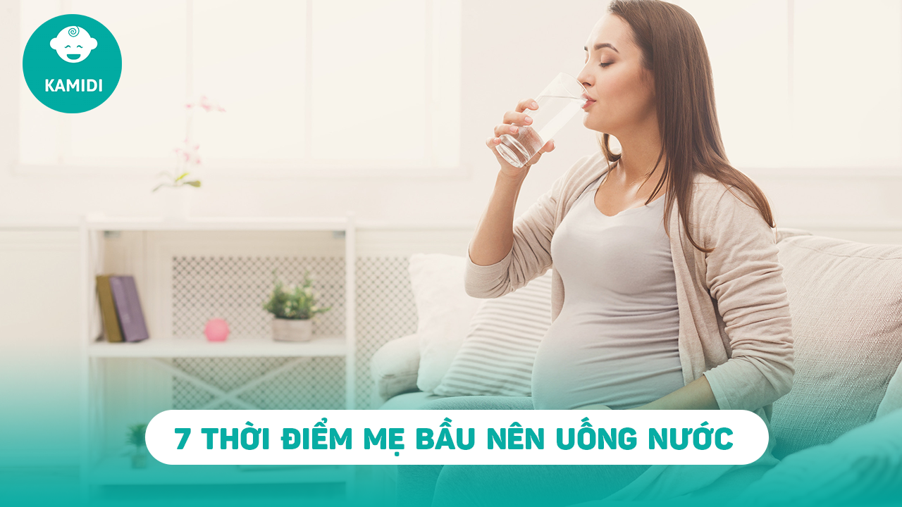 thoi-diem-me-bau-nen-uong-nuoc