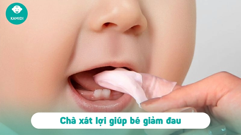 Bí quyết giúp bé giảm đau khi mọc răng tại nhà 4 bi-quyet-giup-be-giam-dau-khi-moc-rang-3