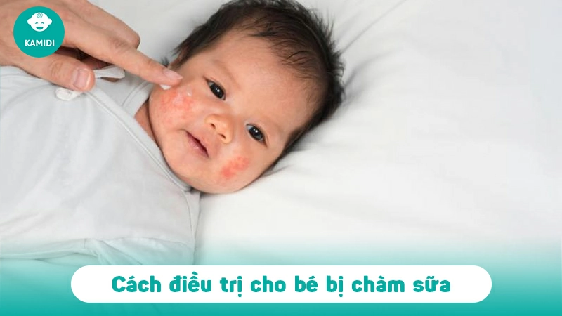 cham-sua-o-tre-so-sinh-3