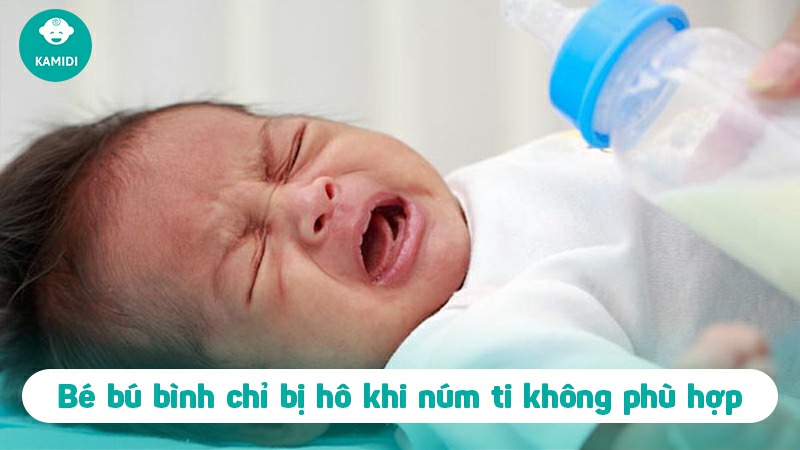 Giải đáp thắc mắc: Cho trẻ bú bình có bị hô không? 2 cho-tre-bu-binh-co-bi-ho-khong-1