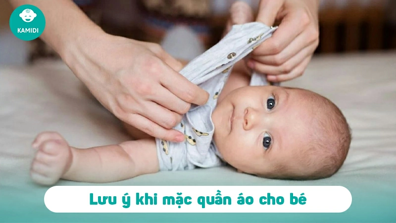 Cách mặc quần áo cho trẻ sơ sinh theo nhiệt độ an toàn và chuẩn nhất 4 cach-mac-quan-ao-cho-tre-so-sinh-3