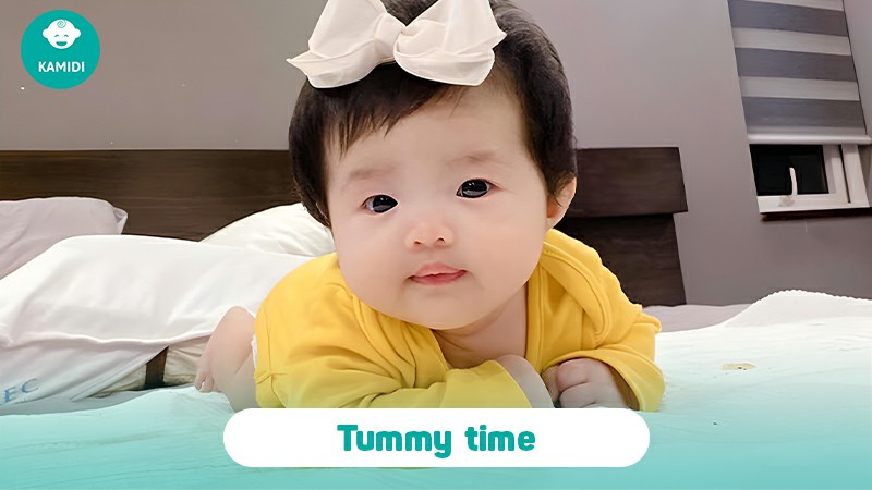 Tummy Time là gì? Gợi ý 10 động tác Tummy Time hiệu quả cho bé phát triển tốt nhất 2 tummy-time-la-gi-1