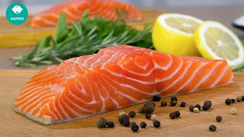 Các loại cá tốt cho bé ăn dặm giúp phát triển trí não 2 cac-loai-ca-tot-cho-be-an-dam-1