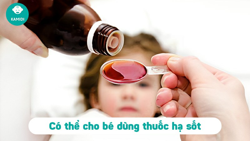 Bé sốt mọc răng nên xử lý thế nào? Mẹo dân gian trị sốt mọc răng cho bé 4 be-sot-moc-rang--3