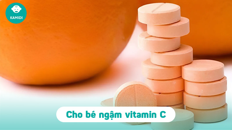 Mách ba mẹ cách xử trí khi trẻ bị hóc xương cá hiệu quả 4 tre-bi-hoc-xuong-ca-3