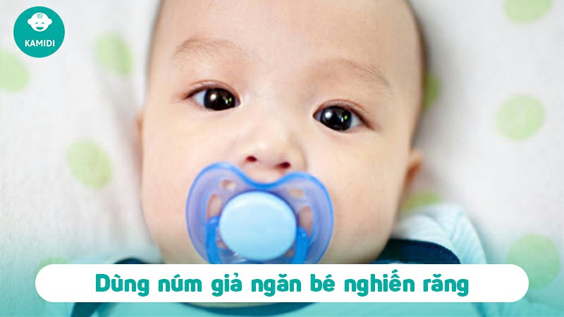 meo-chua-nghien-rang-o-tre-em-4