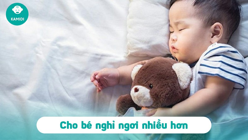 Cách giảm sốt cho trẻ sau khi tiêm phòng an toàn hiệu quả 6 cach-giam-sot-cho-tre-sau-khi-tiem-phong-5