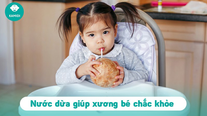 tre-may-thang-uong-duoc-nuoc-dua-4