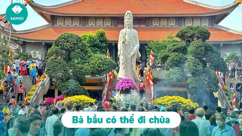 Bà Bầu Có Nên Đi Đền Chùa Không? Những Điều Cần Biết