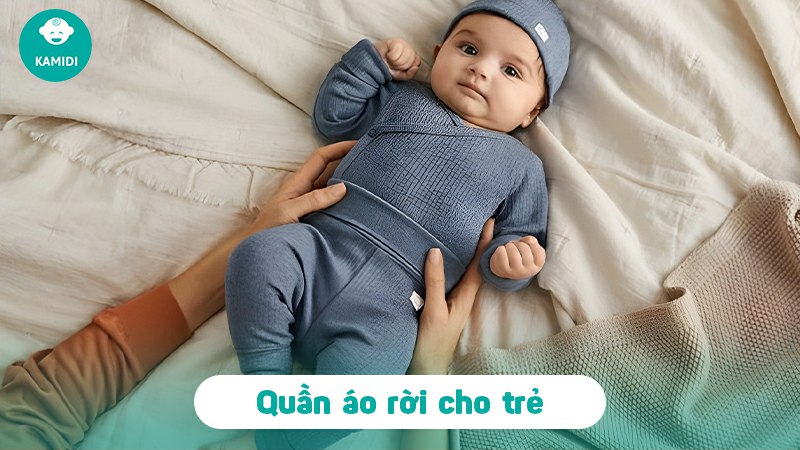 Trẻ sơ sinh nên mặc đồ liền hay đồ rời? Tìm hiểu ưu điểm từng loại 3 tre-so-sinh-nen-mac-do-lien-hay-do-roi-2