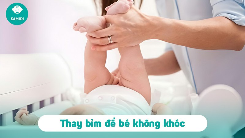 Tại sao trẻ sơ sinh khóc khi thay bỉm? Gợi ý ba mẹ cách xử lý 4 tai-sao-tre-so-sinh-khoc-khi-thay-bim-3