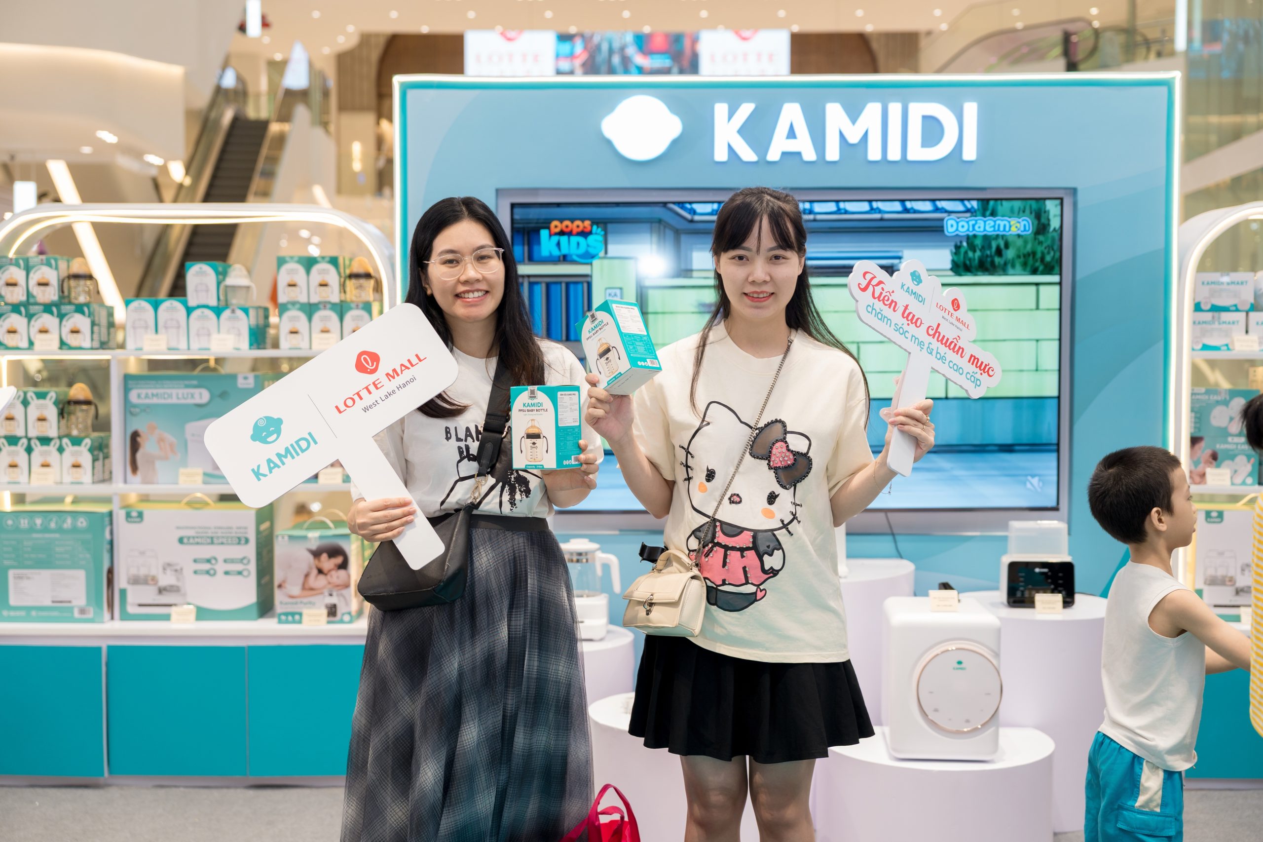 Kamidi Việt Nam vinh dự xuất hiện trên Đài truyền hình VTV3 – Đánh dấu cột mốc định vị thương hiệu 4 Ba mẹ hào hứng check-in và trải nghiệm trực tiếp sản phẩm Kamidi