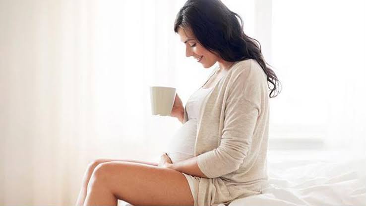 Nói chuyện với con trong bụng mẹ: 5 cách thai giáo bằng lời nói nhẹ nhàng, dễ thực hiện 2 Nói chuyện với con trong bụng mẹ không cần những câu chuyện cầu kỳ hay một kế hoạch thai giáo phức tạp